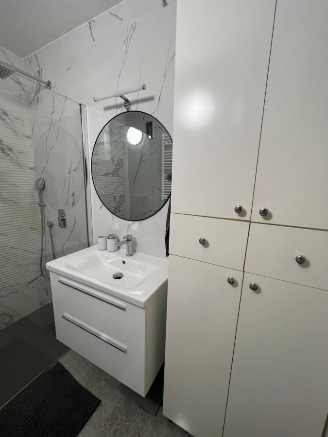 City Center Apartment Twiggy Makarska Exterior photo